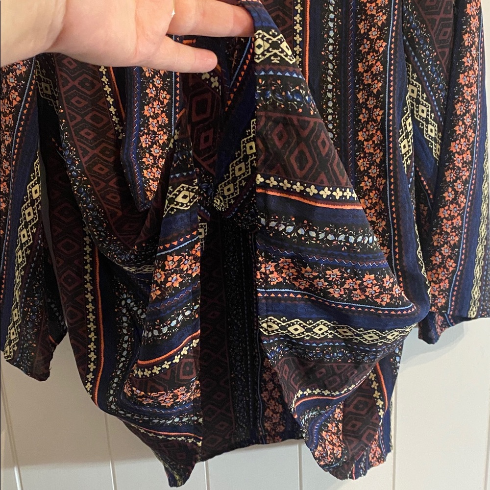 Patterned Crew Neck Sweater - Picture 5 of 6